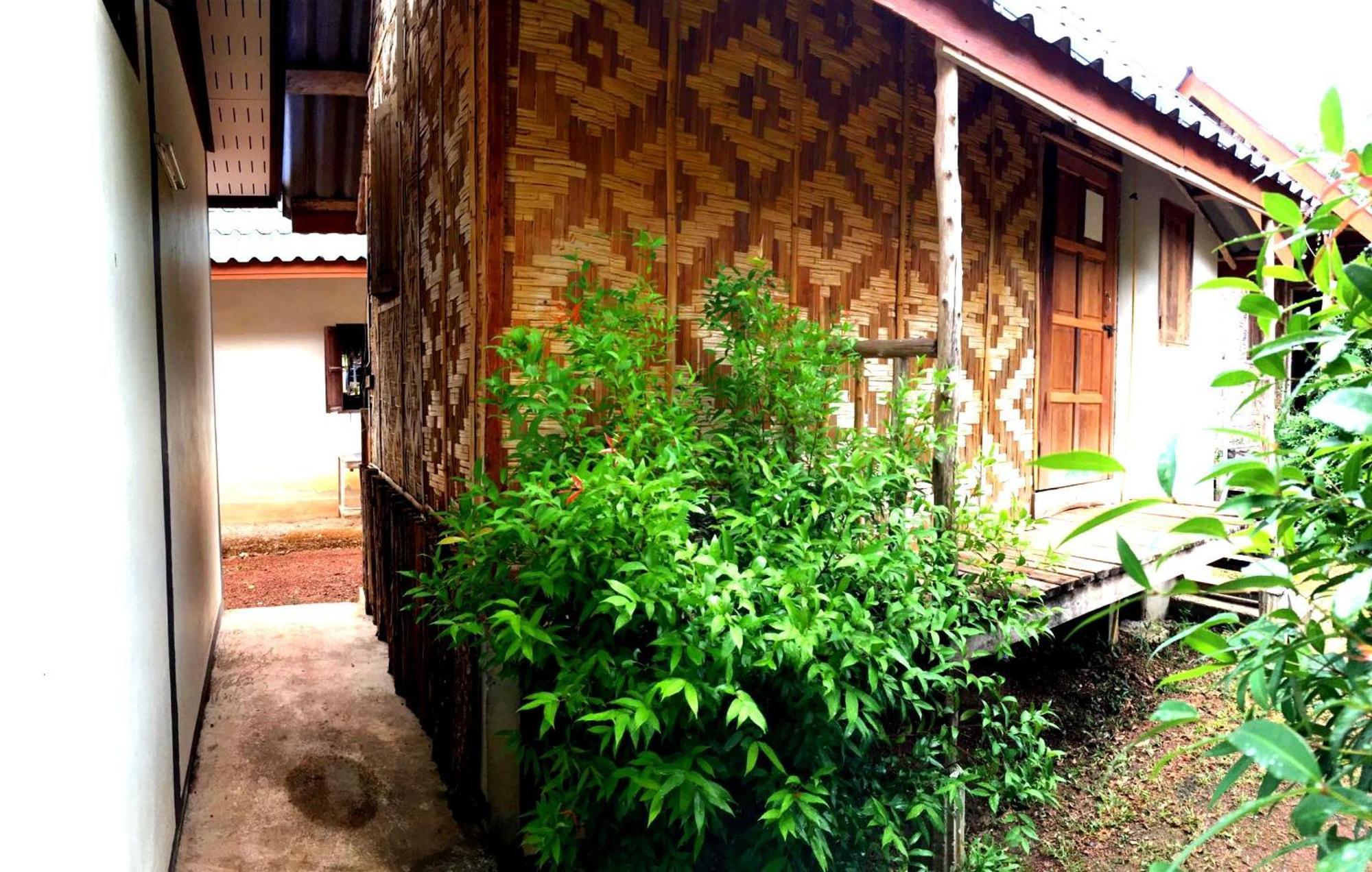 O K Chawkoh Bungalow Ko Lanta Habitación foto
