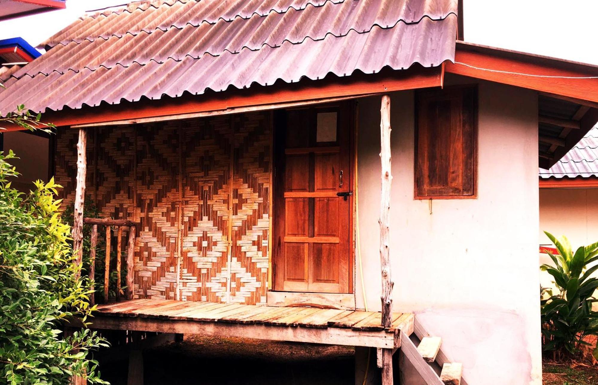 O K Chawkoh Bungalow Ko Lanta Habitación foto